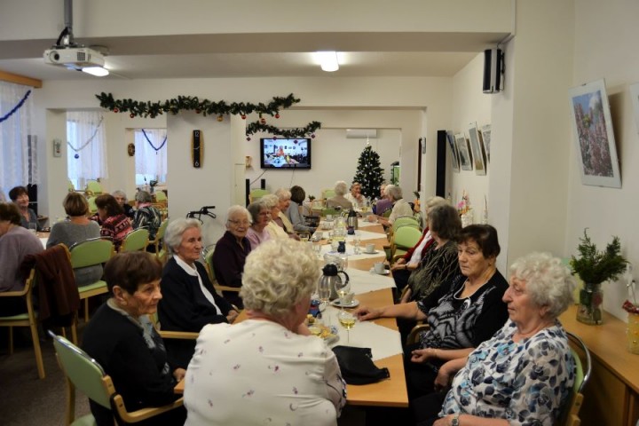 Vánoční kavárna pro obyvatele Domova pro seniory v Orlické