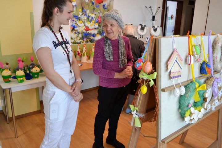 Velikonoční výstava výrobků seniorů v DS Orlická
